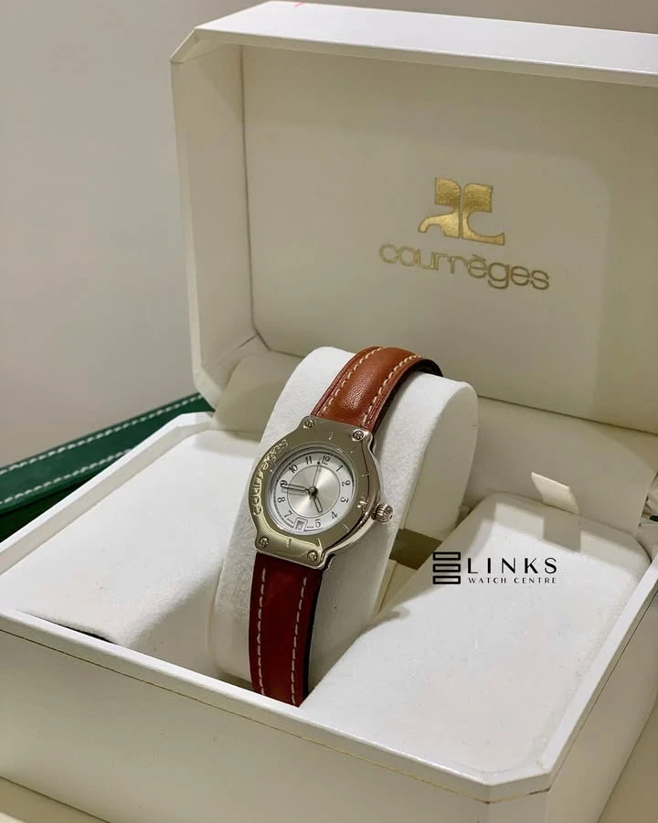 COURRÈGES
